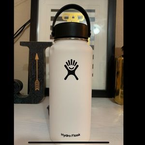 White 32oz Hydroflask